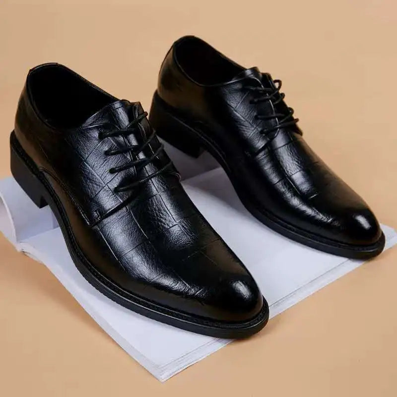 Nuevos Zapatos de Traje Negro para Hombre Fiesta Zapatos de Vestir para Hombre Cuero Italiano Zapatos Hombre Zapatos Formales Hombre Oficina Sapatos Sociales Masculino