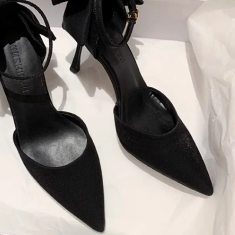 Wedding Heels Women Luxury Brand Design String Bead Pearls High Heels Ladies Sexy Elegant Pointed Toe White Black Pumps2025