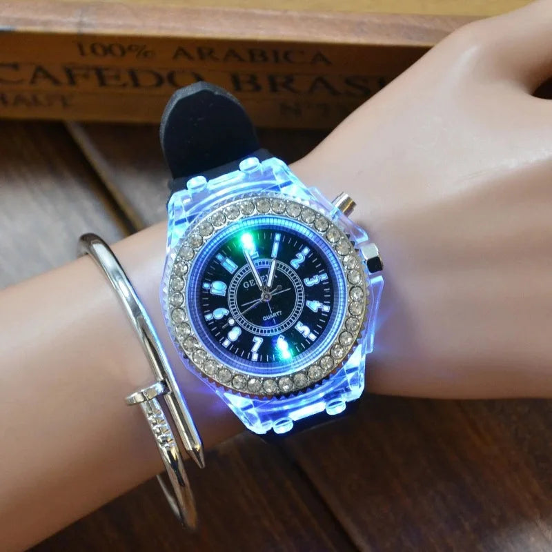 Reloj LED Multicolor de Goma – Divertido, Llamativo y Moderno para Todos