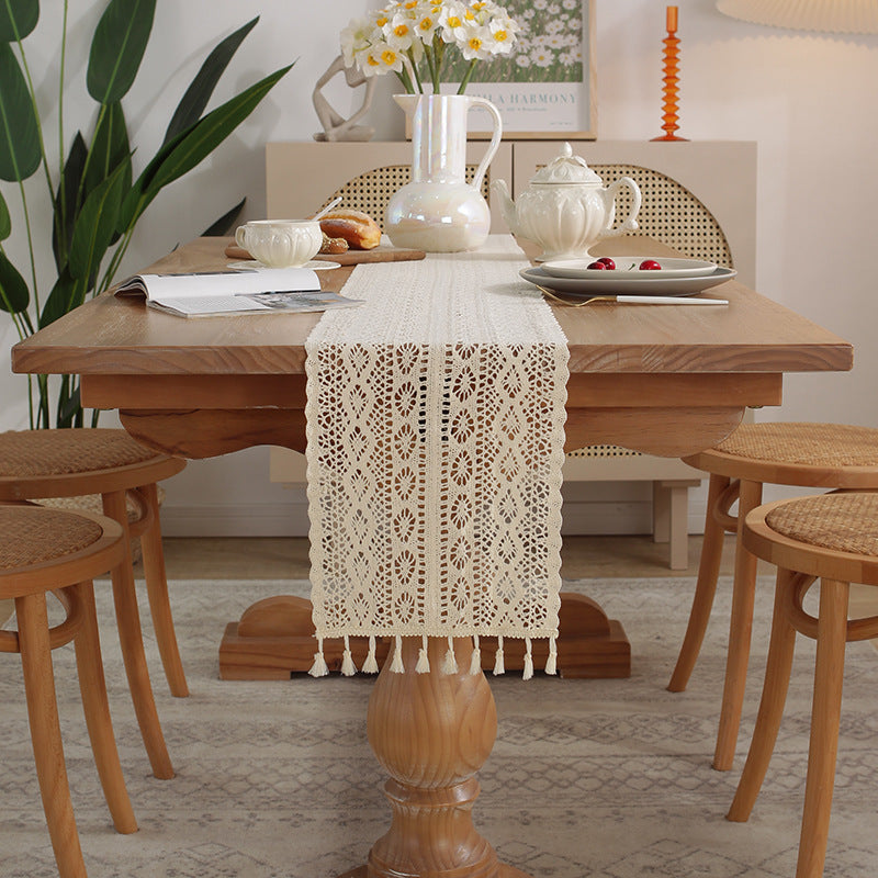 Camino de mesa beige, navideño, de encaje de ganchillo, tela de mezcla de algodón con borlas para la decoración de la mesa de centro y bodas.