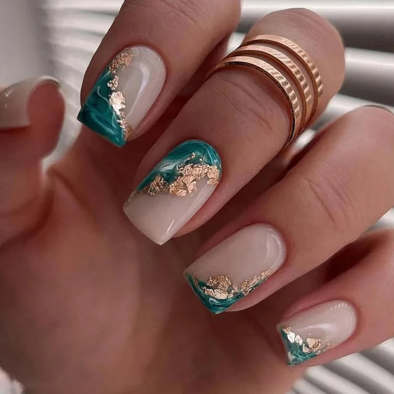 Uñas francesas azules