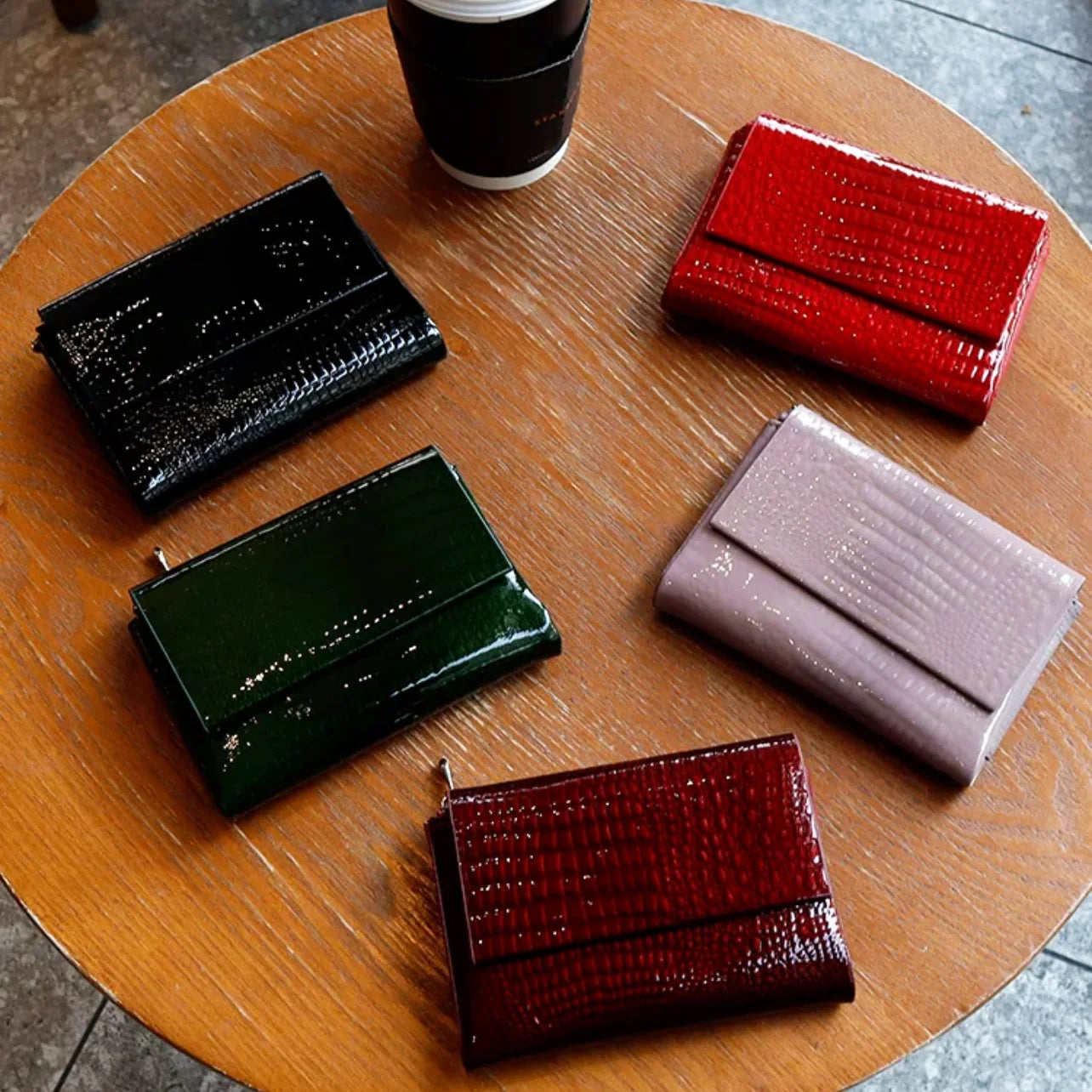 Luxury Women's Patent Leather Wallet Euro-American Style Coin Purse Designer Cowhide Crocodile Pattern Compact High Quality