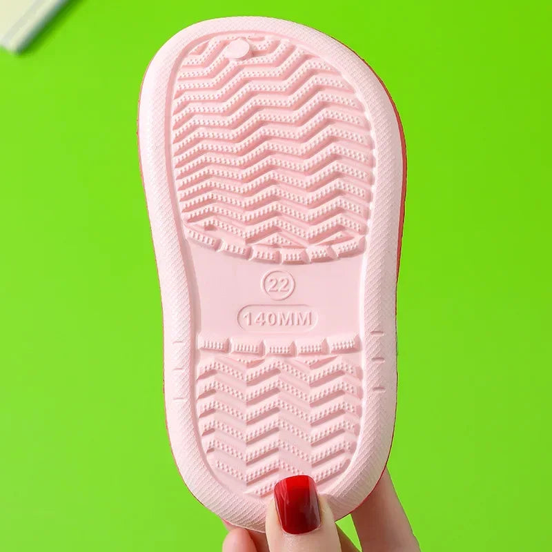 Zapatillas de jardín de verano para niños y niñas, sandalias de playa, ligeras, transpirables, bonitos dibujos animados, pantuflas para bebé