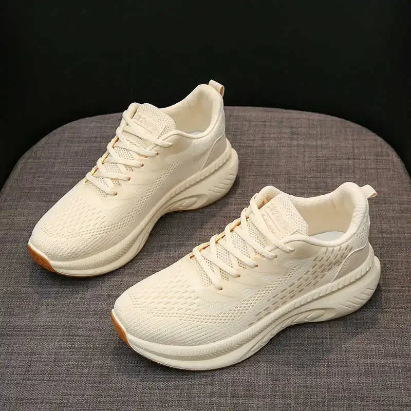 Outdoor Flat Sole Luxury Sneakers Womans Nursing Summer Shoes Large Size 42 43 44 45 46 Sports Loafer'lar Upper To Play