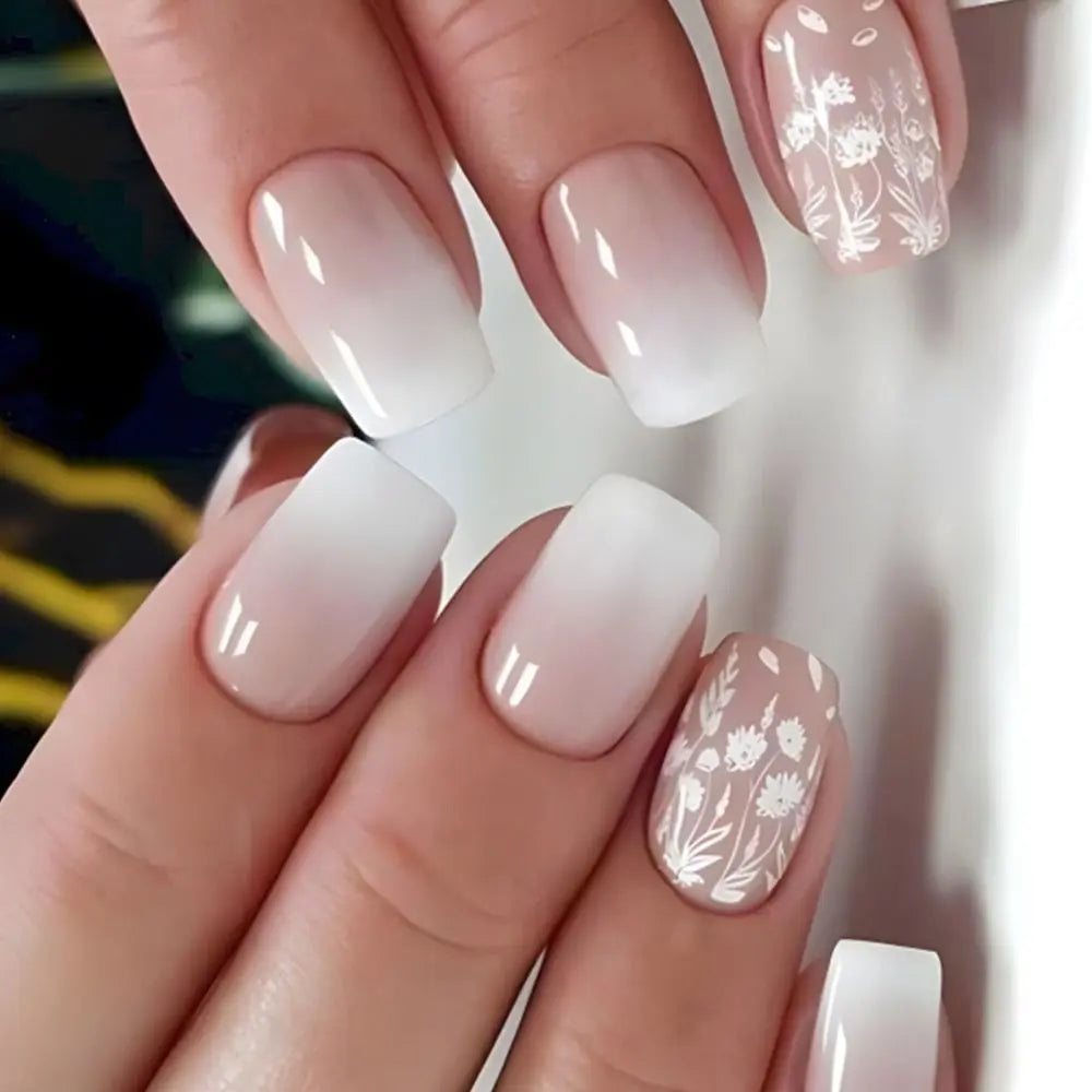 Uñas francesas azules