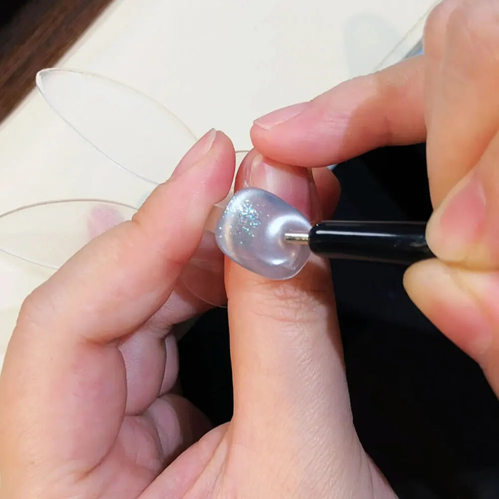 1/2 unidades 3D Ondulación de Agua Vórtice Francés Ojo de Gato Uñas Pluma Magnética Bola de Acero de Succión Imán Pluma Herramientas de Uñas Gel Esmalte de Uñas Magnético