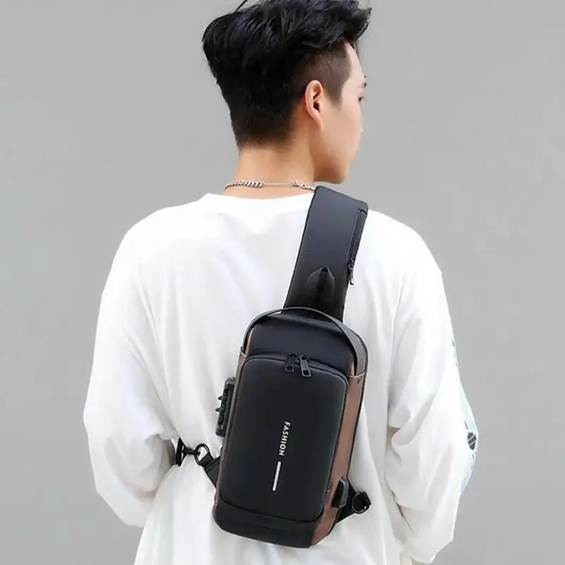 Bolso de pecho antirrobo para hombre: seguro, compacto y listo para cargar con USB