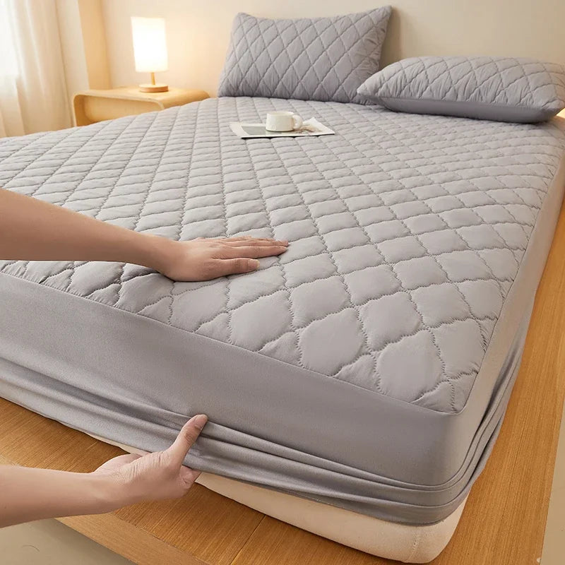 Waterproof Mattress Protector Embossed Bed Mattress Cover Soft Breathable Fitted Mattress Pad Cover 120/150/180/220x200 Washable