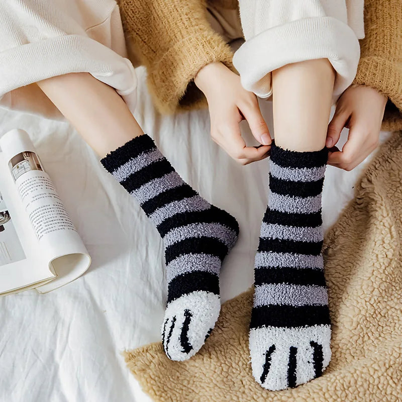 4 Pairs Women Cat Paw Fuzzy Socks Winter Warm Soft Fluffy Funny Socks Cute Animal Fashion Slipper Home Floor Sleeping Socks