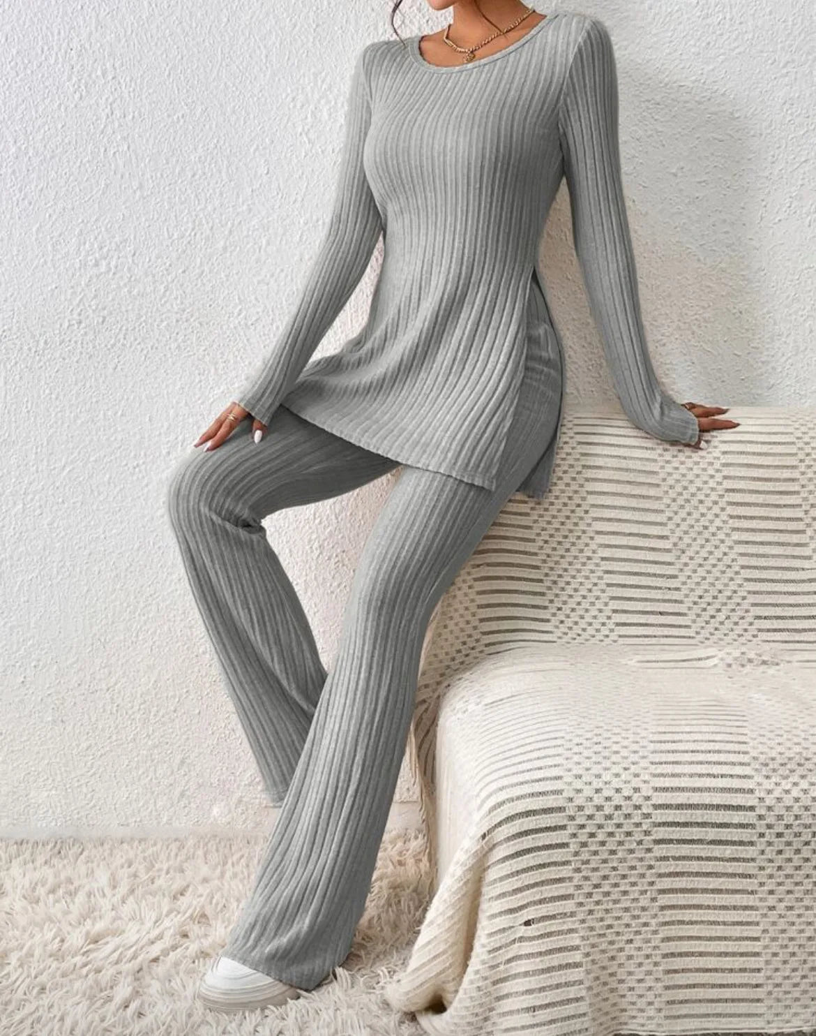 Ropa de Mujer Otoño Invierno Nuevo Estilo Color Sólido Sexy Casual Manga Larga Cuello Redondo Rajado Moda Temperamento Conjunto de Dos Piezas