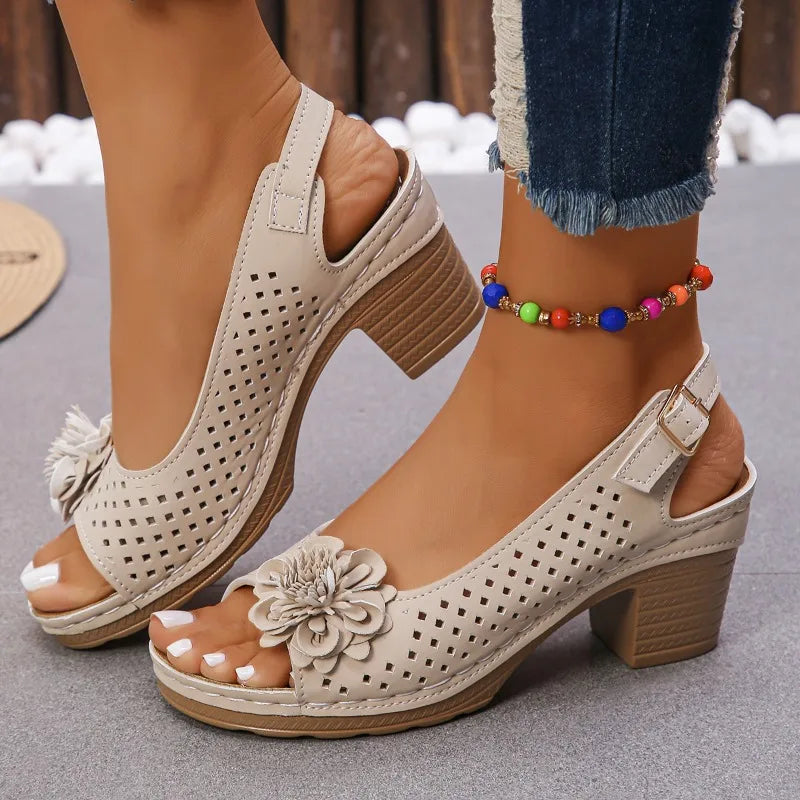 Sandales rétro à enfiler pour femmes – Élégantes, confortables et intemporelles