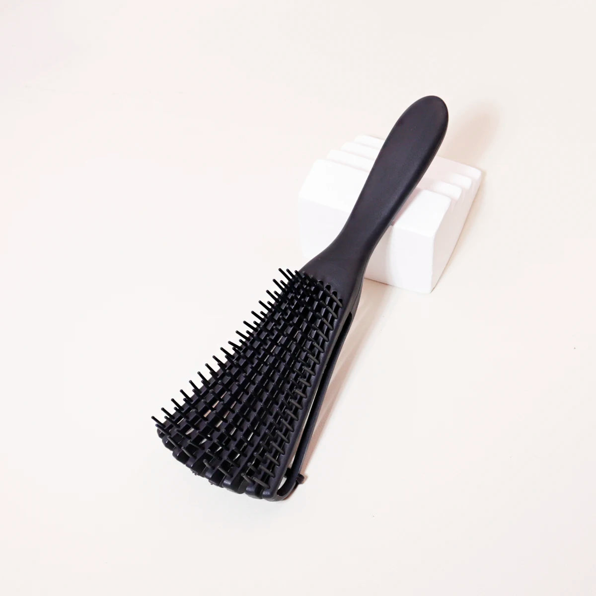 Scalp Massage Brush Winding To Sag Hair Brush Anti-static Wet Curl Hair Brush Salon Hairdressing Tool Special for Real Hair Wigs