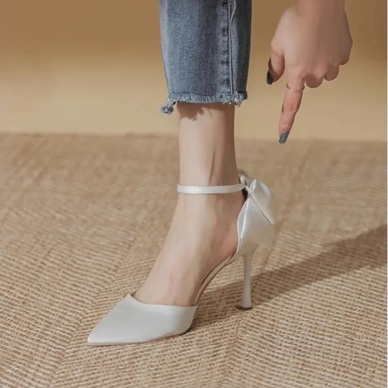 Wedding Heels Women Luxury Brand Design String Bead Pearls High Heels Ladies Sexy Elegant Pointed Toe White Black Pumps2025