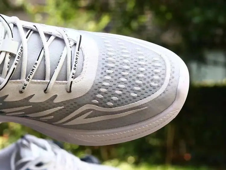 Men's Shoes New Fashion and Trendy Mesh Sports and Casual Shoes Student Soft Sole Comfortable Fashion Men's Running Shoes