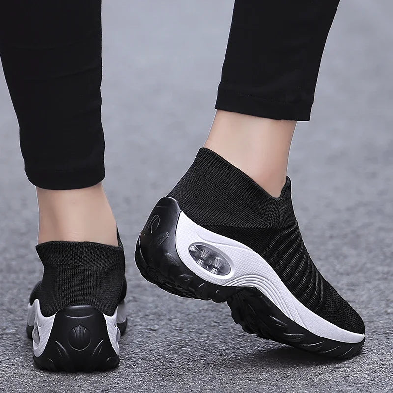 Zapatillas deportivas de mujer, moda de verano, color negro, informales, de malla transpirable, ligeras, con cámara de aire, antideslizantes, para correr