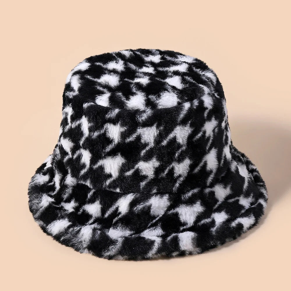 Women’s Reversible Winter Bucket Hat – Waterproof with Fleece Lining