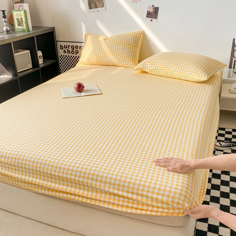 Plaid Style Fitted Sheet Skin-friendly Bed Cover Elastic Bedsheet for Girls Boys Room couvre lit Home Bed Linen(No Pillowcase)