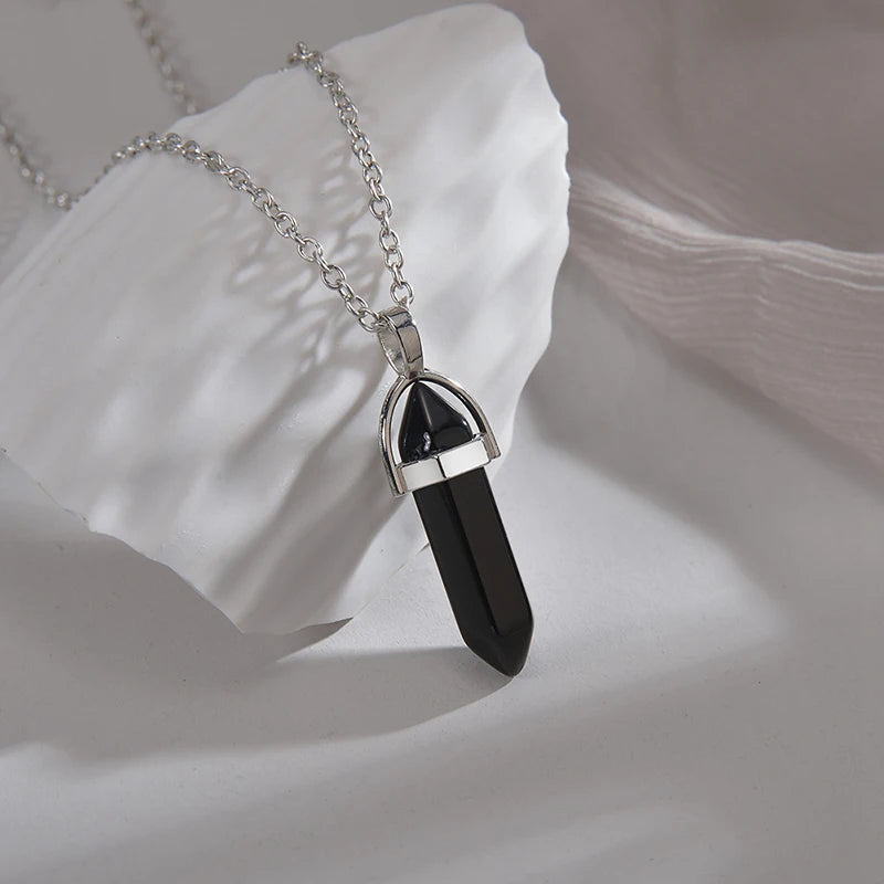 Juego de 2 unidades de collares magnéticos con colgante de corazón y columna hexagonal luminosa, de piedra natural, con colgante geométrico, para parejas, regalos de joyería