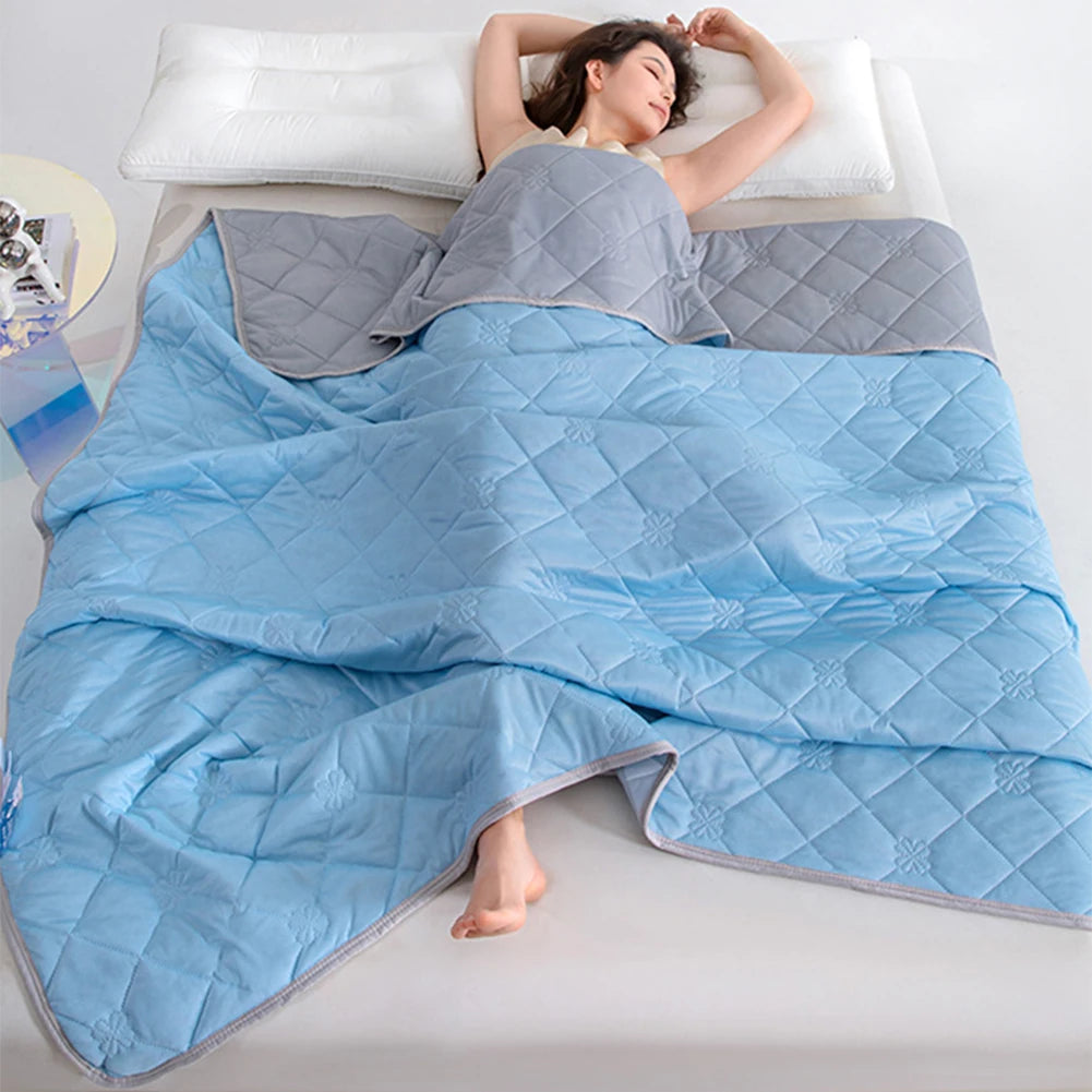 Cooling Blanket for Bed Silk Air Condition Comforter Lightweight Cooled Summer Quilt with Double Side Cold&Cooling Fabric GradeA