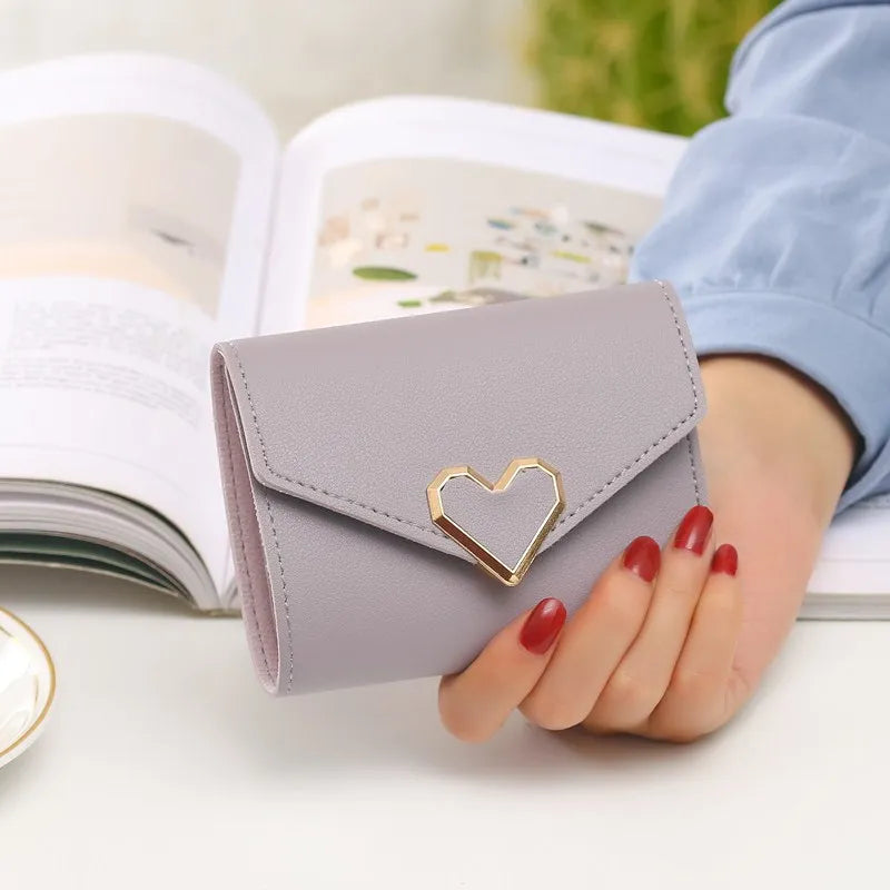 Carteras cortas nuevas para mujer, Kpop, con forma de corazón, bonita cartera pequeña para mujer, de piel sintética de alta calidad, delgada y sencilla, cartera femenina