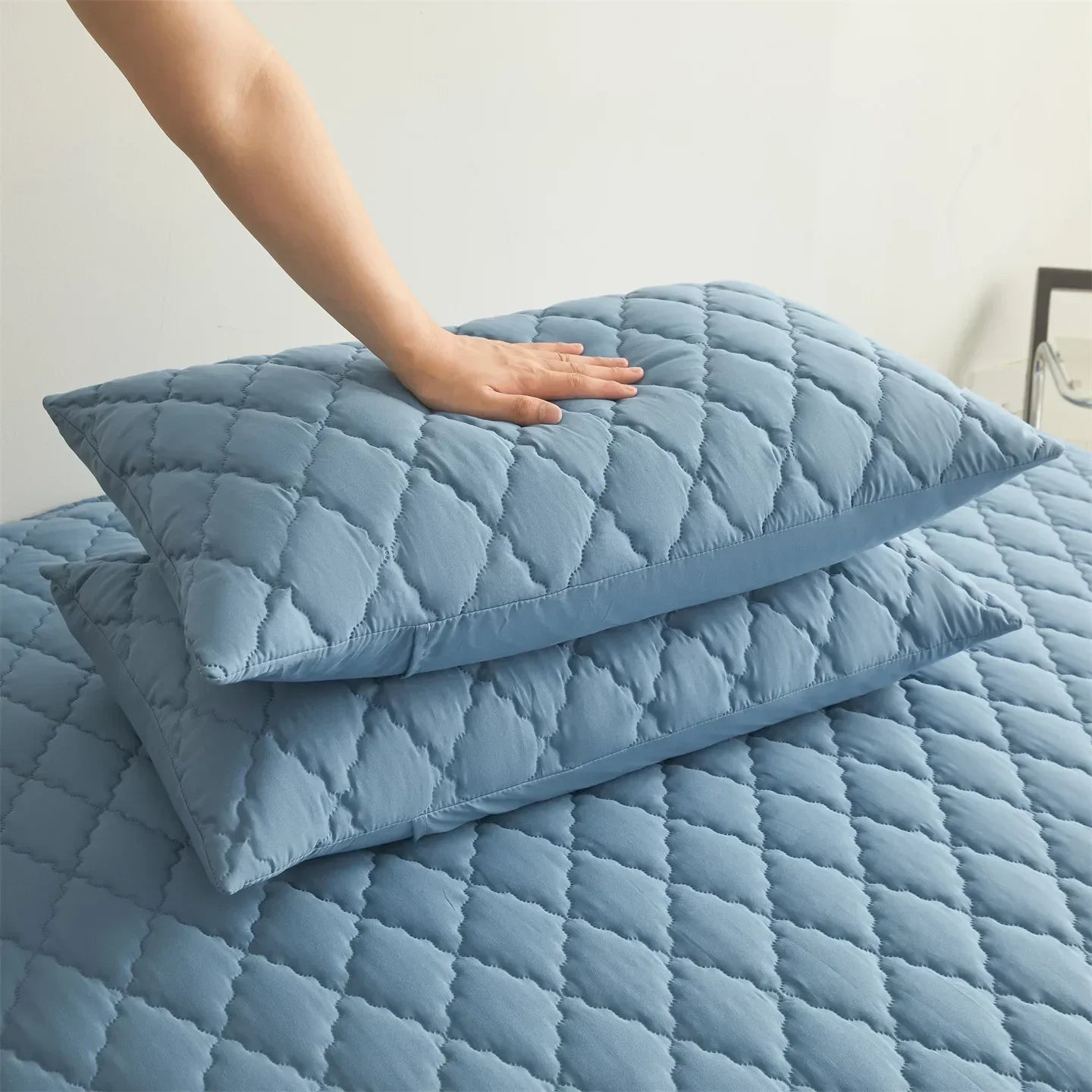 2pcs Waterproof Throw Pillowcases Envelope Soft Breathable Pillow Covers for Bed Protector 50x75cm, Grey / Blue / Green / Red