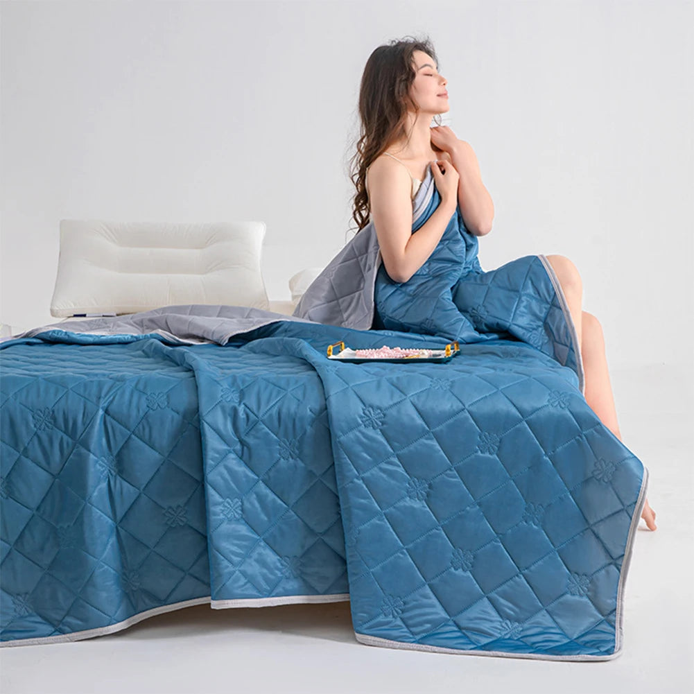 Cooling Blanket for Bed Silk Air Condition Comforter Lightweight Cooled Summer Quilt with Double Side Cold&Cooling Fabric GradeA