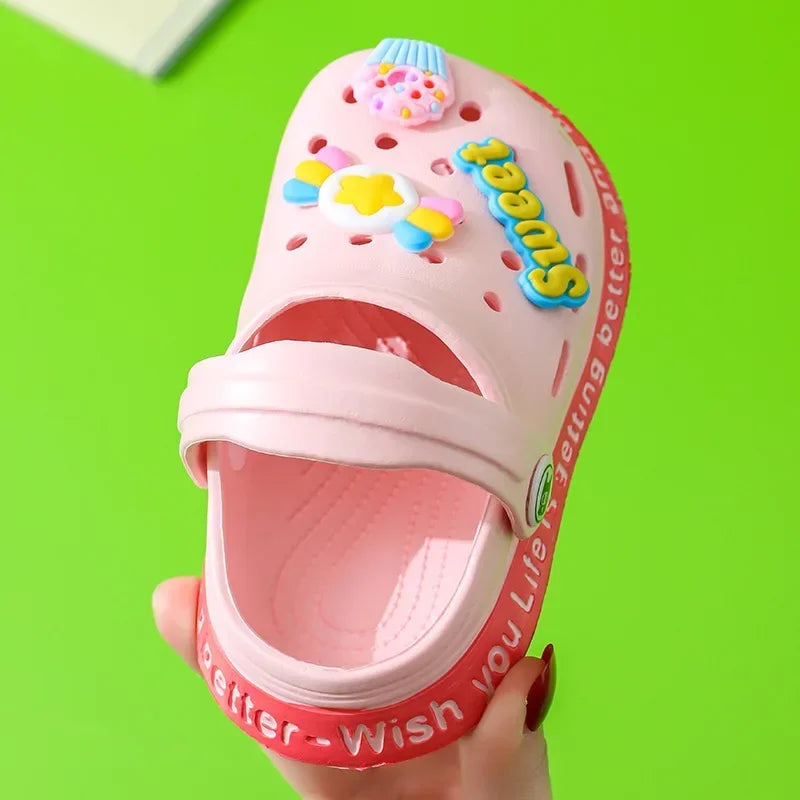 Zapatillas de jardín de verano para niños y niñas, sandalias de playa, ligeras, transpirables, bonitos dibujos animados, pantuflas para bebé