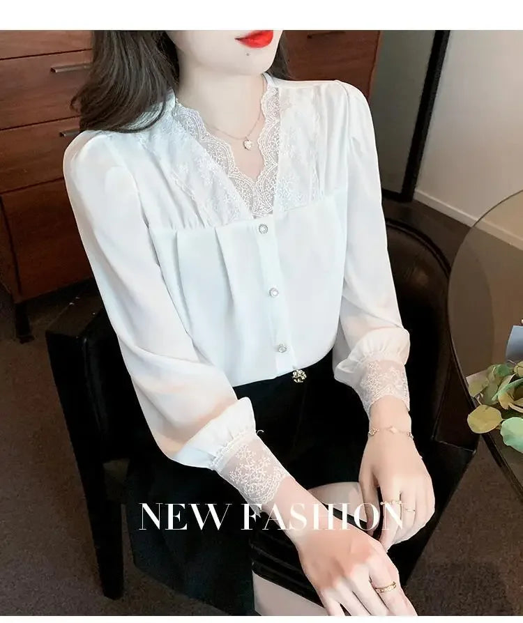 Women's Clothing White Chiffon Blouse Spring New V-Neck Lace Detail High-End Unique Design Feminine Layering Top