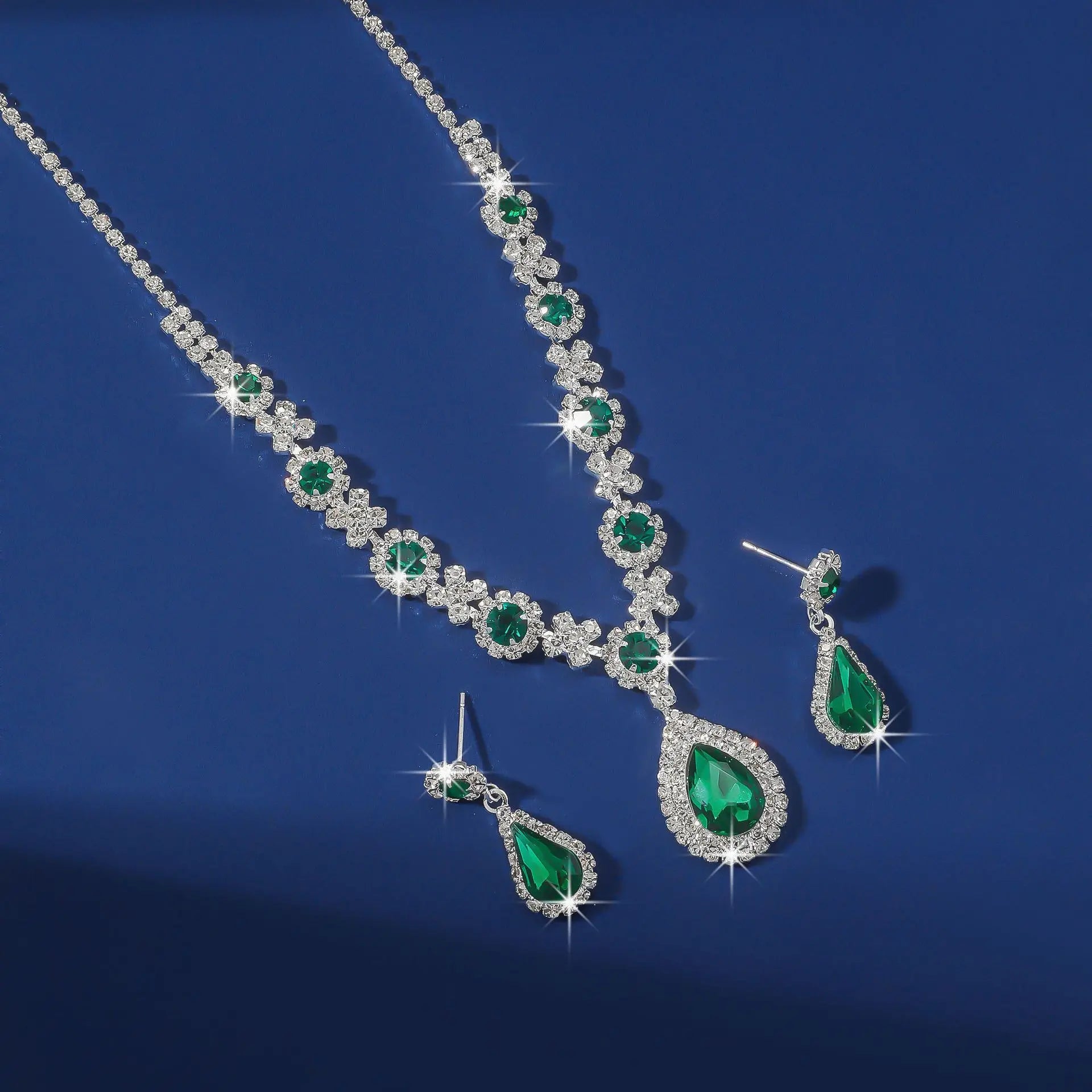 Elegante juego de joyas de diamantes de imitación – Atemporal, brillante y perfecto para cualquier ocasión
