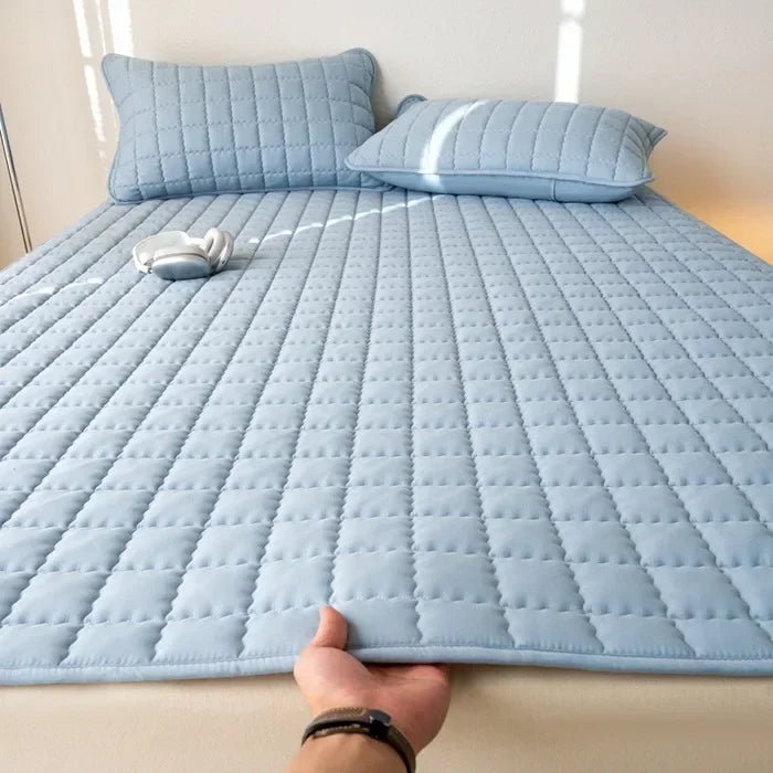 Waterproof  Mattress Pad Bedding Quilted Mattress Topper with Elastic Band Soft Protector Bed Cover Bed Spread Bettlaken 200x220