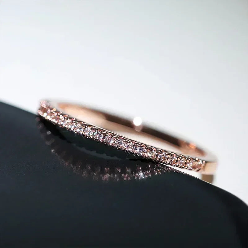 New Small and Niche Design, Simple Single Row Inlaid Zircon Ring, Women's Wedding, Bright Cubic Zircon Women's Ring Jewelry