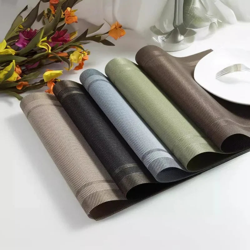 Placemats Set of 4, Heat-Resistant Woven Vinyl Placemat, Non-Slip Washable PVC Table Mat, Easy to Clean Premium Plastic Mats