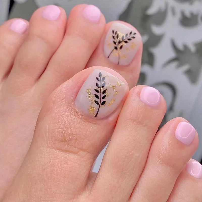 Flowers White French Artificial Toenails Nude Pink Toe False Nails with Glue Wearable Short Flat Shape Fake Toenails Wholesale