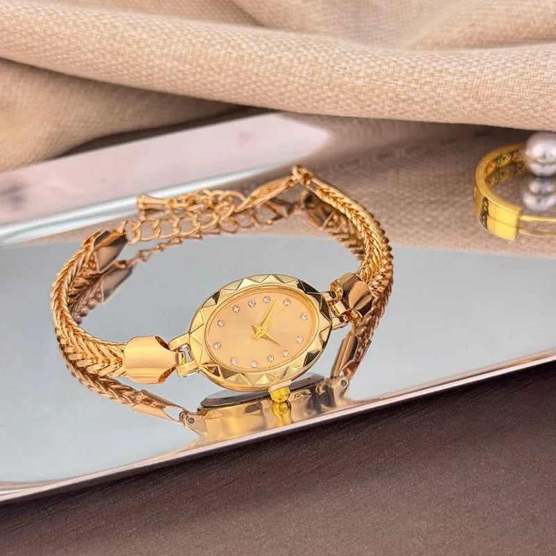 New Oval Retro Small Dial Women's Bracelet Watch Adjustable Lobster Clasp Jewelry Ladies Quartz Watches Luxury Wristwatch Gifts