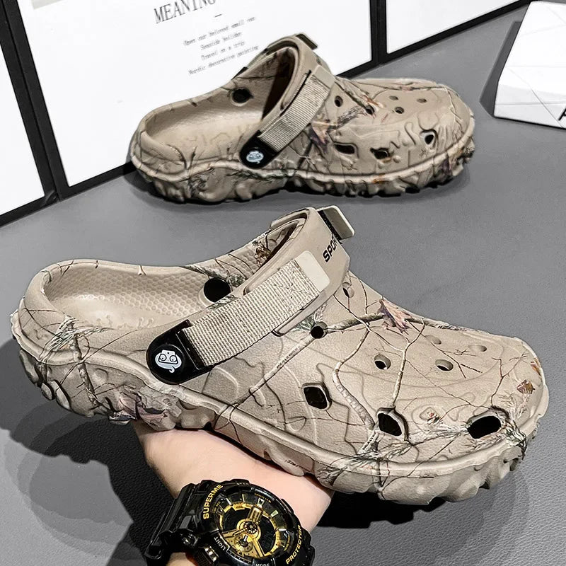 2025Men Slippers High Quality Classic Outdoor Anti-Slip Garden Shoes Lightweight Fashion Casual Sandals Sandals for Men Platform