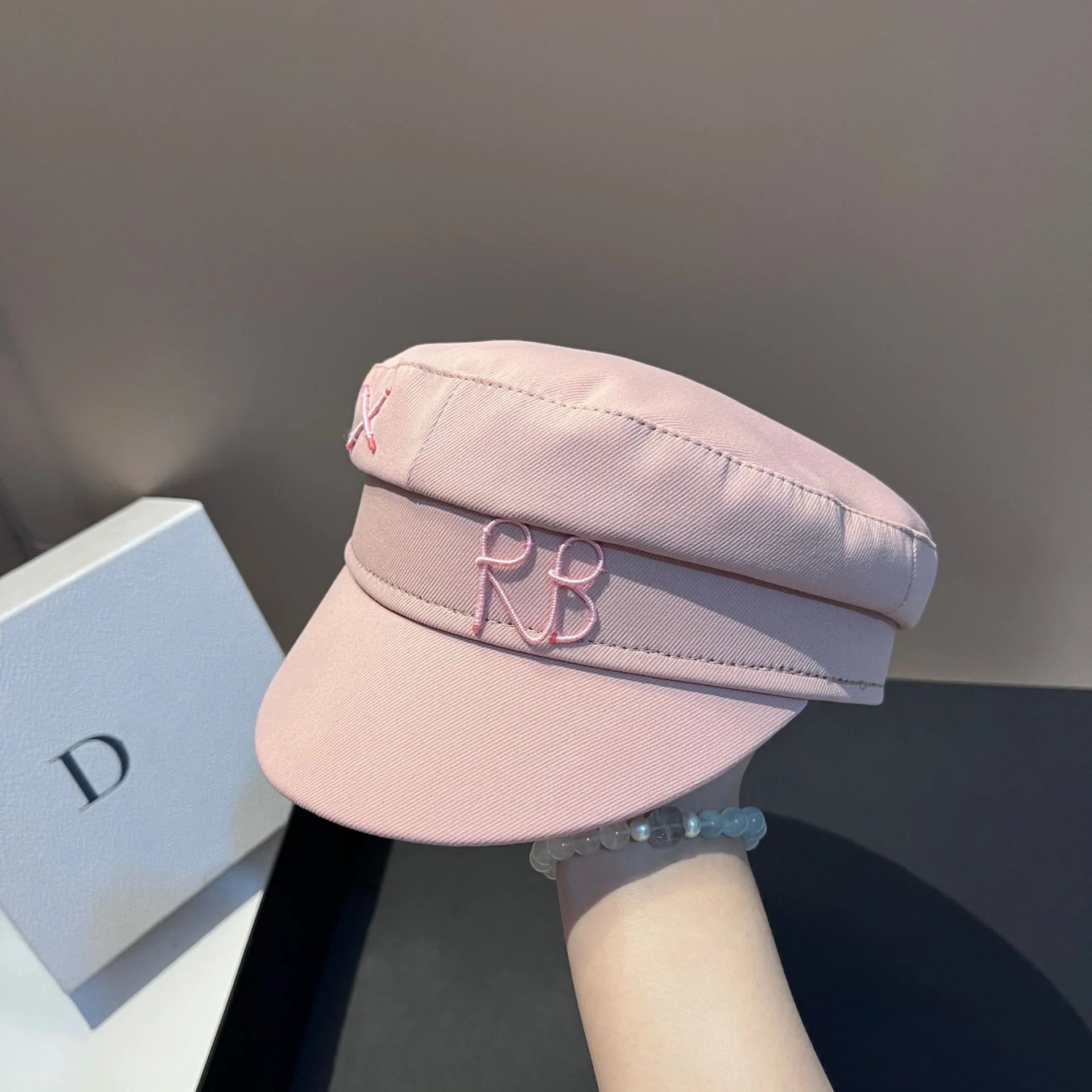 Women Ladies Luxury Design Brand Octagonal Cap Letter Military Cap Pink Khaki Newsboy Hat Fall Winter Baker Boy Cap Designer Cap