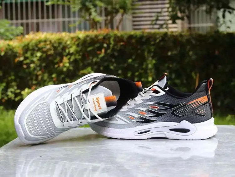 Men's Shoes New Fashion and Trendy Mesh Sports and Casual Shoes Student Soft Sole Comfortable Fashion Men's Running Shoes