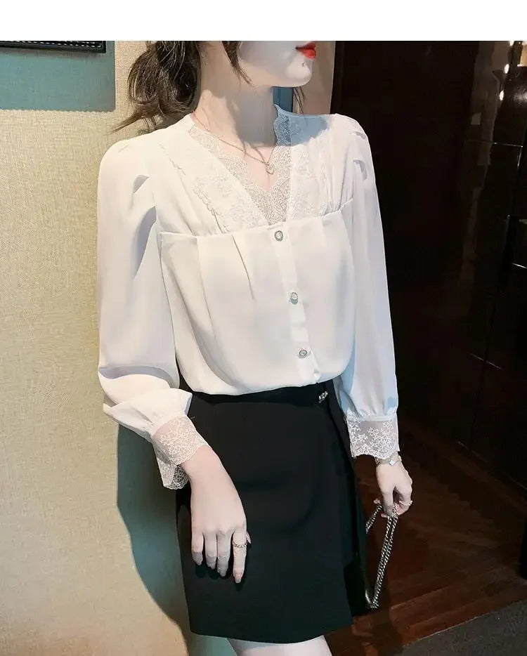 Women's Clothing White Chiffon Blouse Spring New V-Neck Lace Detail High-End Unique Design Feminine Layering Top