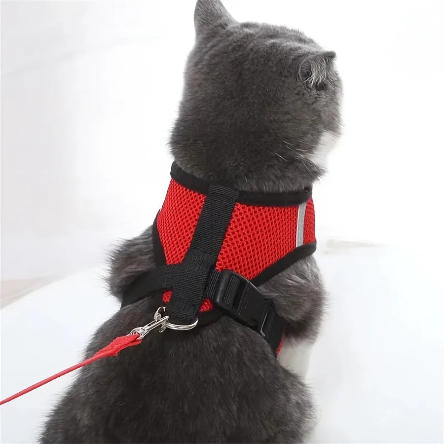 Arnés Ajustable para Gatos, Malla Transpirable Antiescape con Chaleco Reflectante y Correa de 1.5 m - Seguro, Duradero para Aventuras al Aire Libre