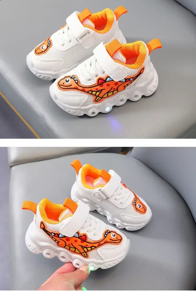 LED-barn søte tegneserie gutter casual joggesko for barn sko jente mesh pustende belysning sko baby opplyst sko