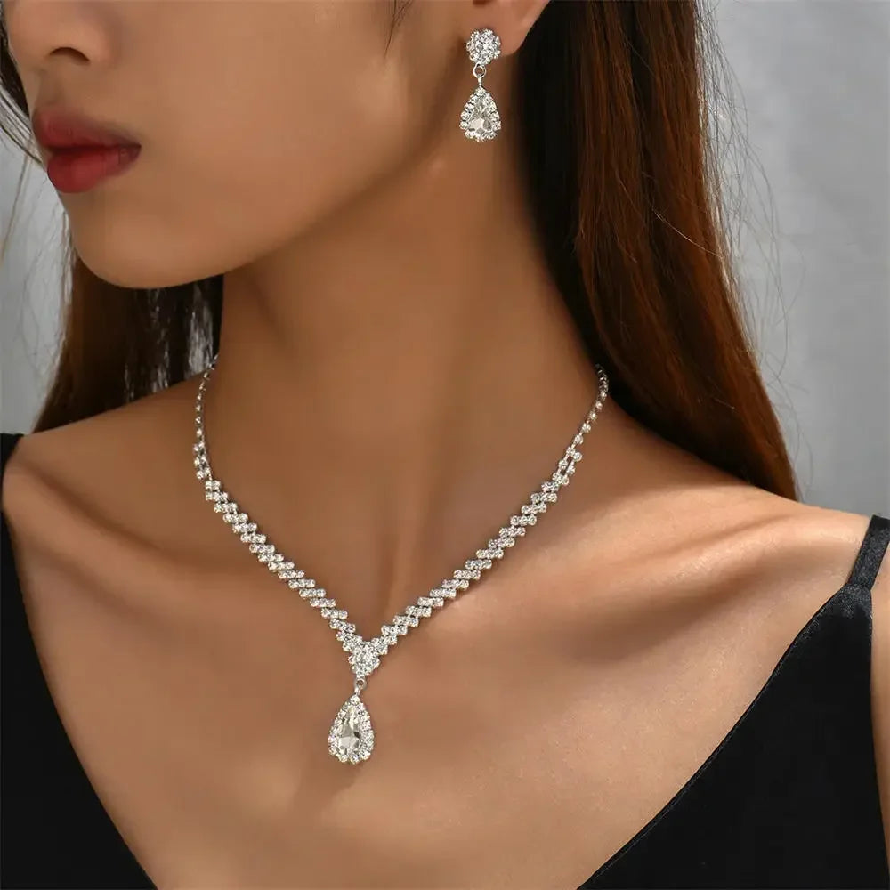 Elegante juego de joyas de diamantes de imitación – Atemporal, brillante y perfecto para cualquier ocasión