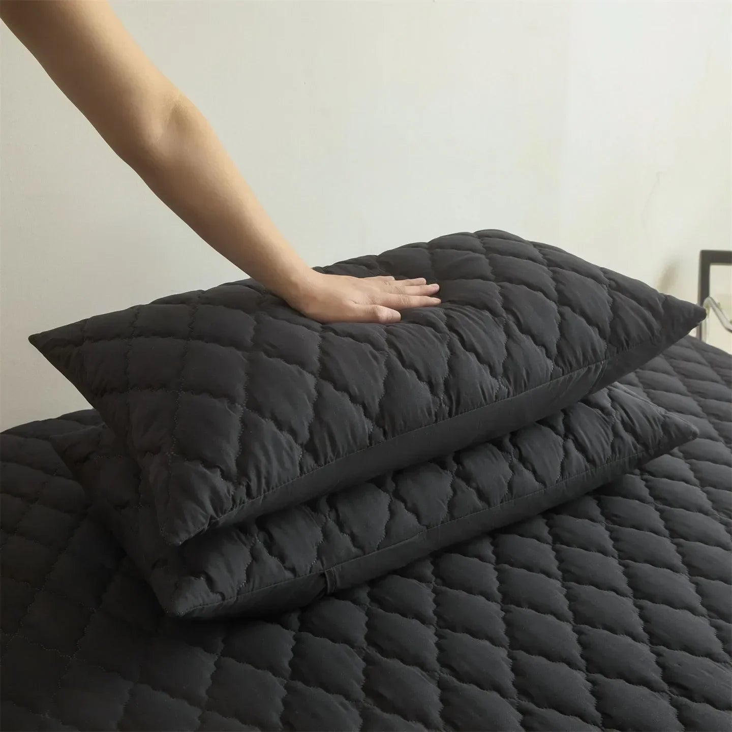 2pcs Waterproof Throw Pillowcases Envelope Soft Breathable Pillow Covers for Bed Protector 50x75cm, Grey / Blue / Green / Red