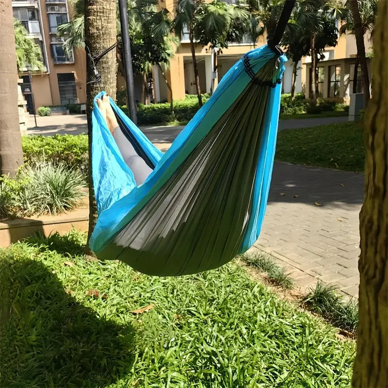 Hamaca de camping Accesorios de camping Equipo para exteriores e interiores con correas de árbol Hamacas ligeras de nailon para viajes de senderismo