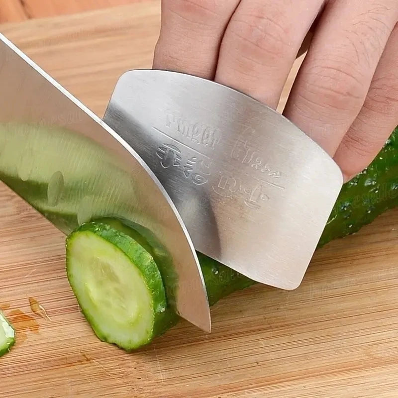 2/4 kitchen multifunctional vegetable cutting and anti cutting stainless steel finger protectors