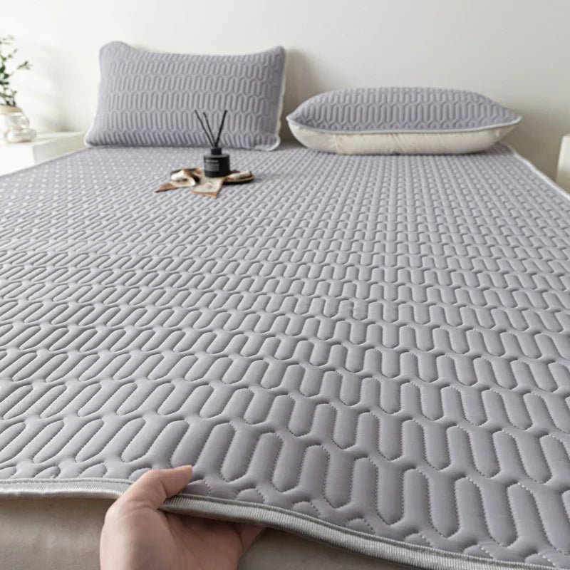 Cooling Bed Sheet Set with Pillowcases Ice Silk & Latex Quilted Breathable Cover Solid Summer Bedding Comfort & Heat Resistance