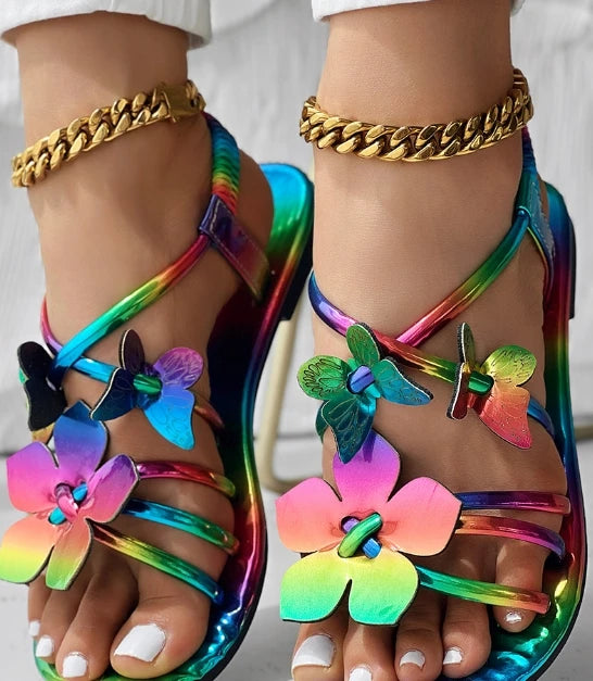 Sandales plates à fleurs et papillons – Élégantes, polyvalentes et parfaites pour l'été