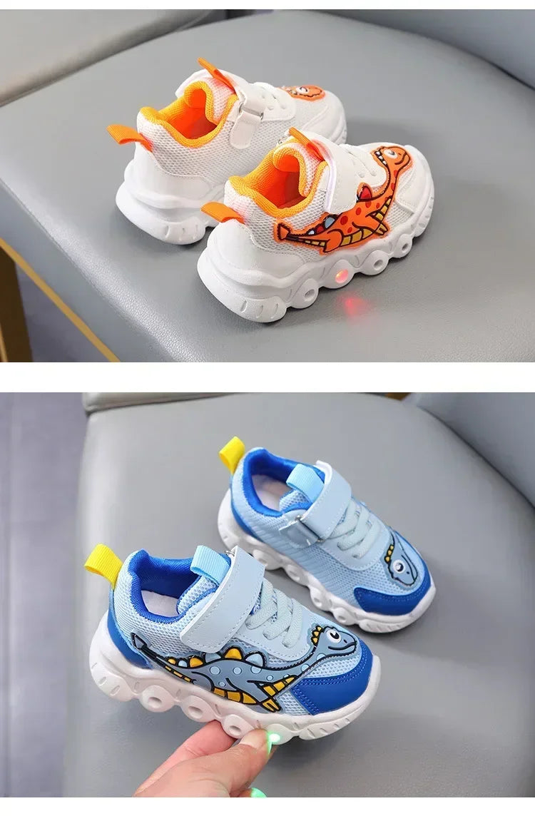LED-barn søte tegneserie gutter casual joggesko for barn sko jente mesh pustende belysning sko baby opplyst sko