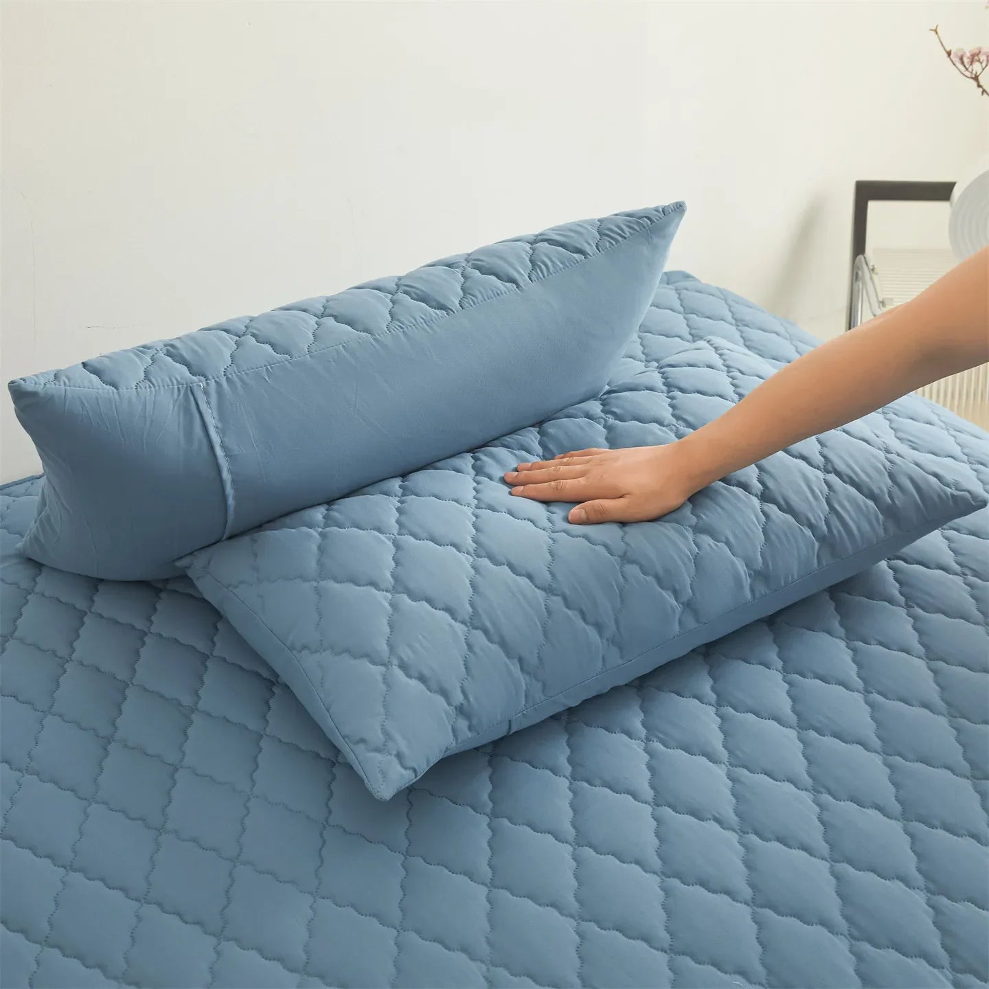 2pcs Waterproof Throw Pillowcases Envelope Soft Breathable Pillow Covers for Bed Protector 50x75cm, Grey / Blue / Green / Red