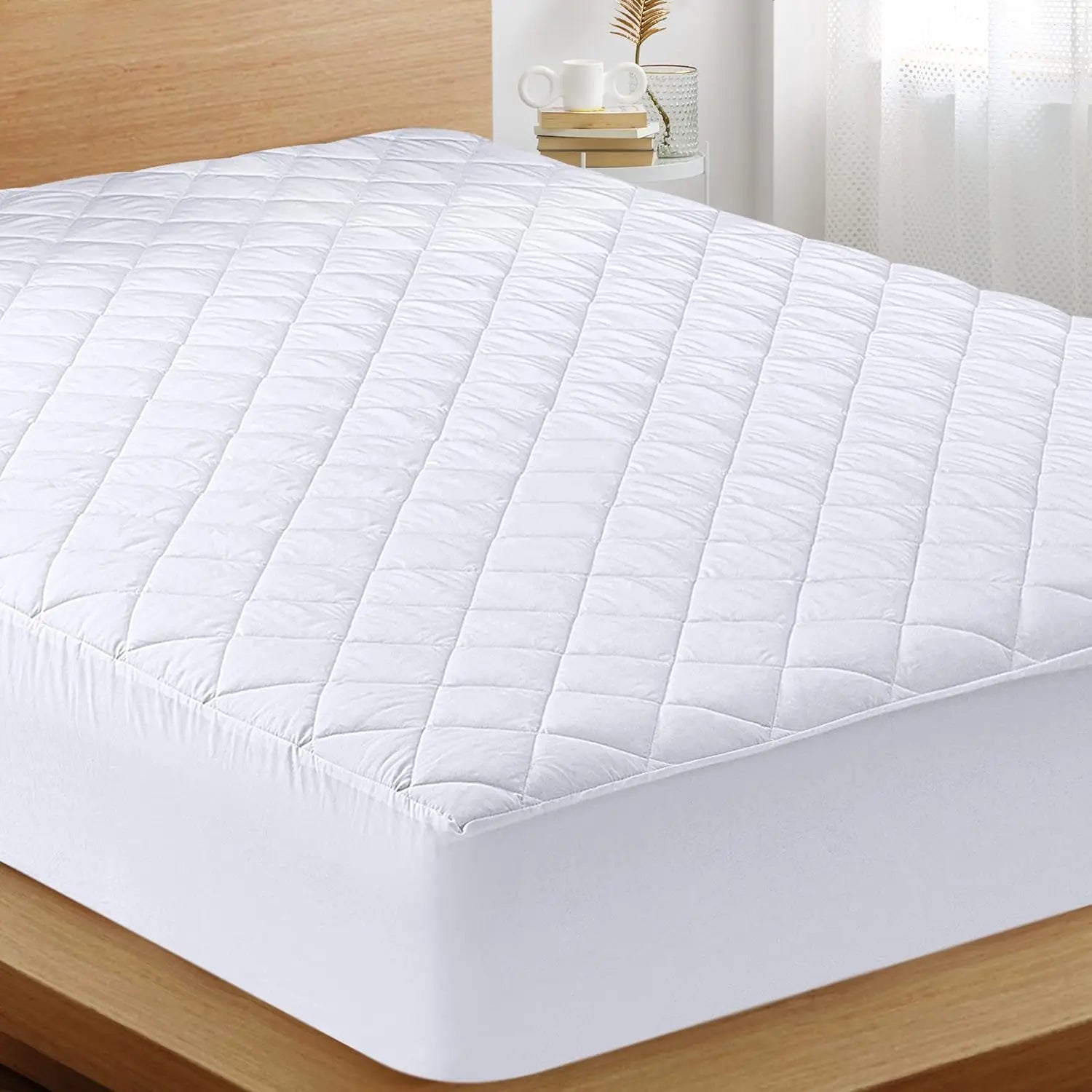 Mattress Protector, Viscose from Bamboo Mattress Pad Ultra Soft Breathable, Noiseless Mattress Cover Fitted 14"-18" Deep Pocket