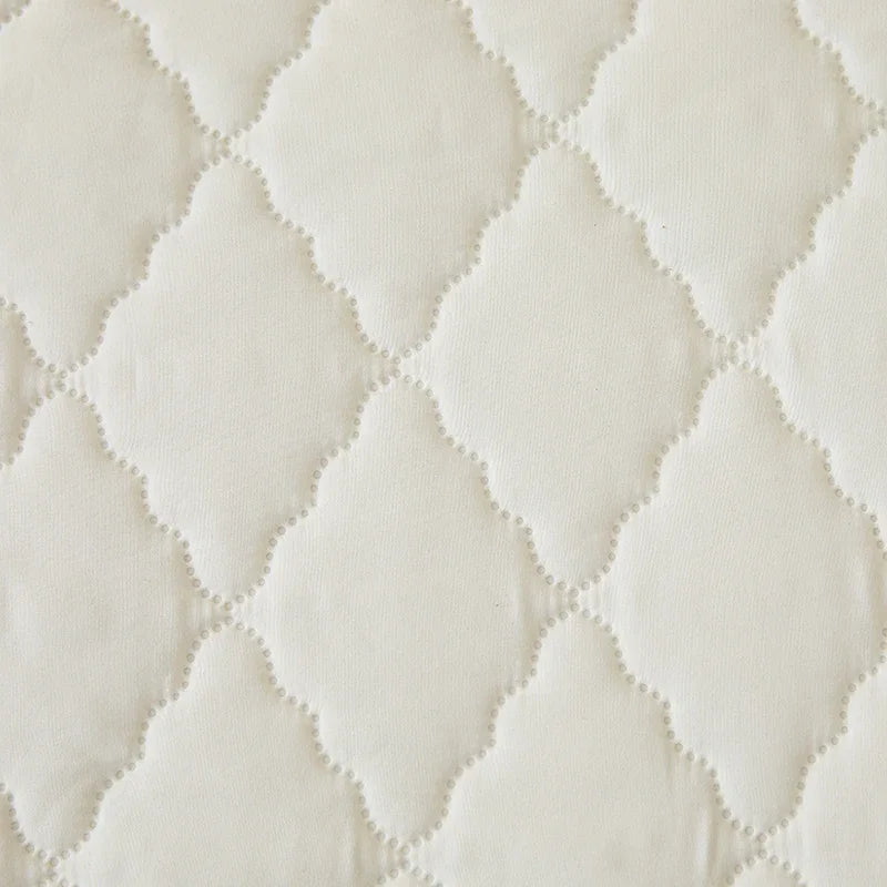 Waterproof Mattress Protector Embossed Bed Mattress Cover Soft Breathable Fitted Mattress Pad Cover 120/150/180/220x200 Washable